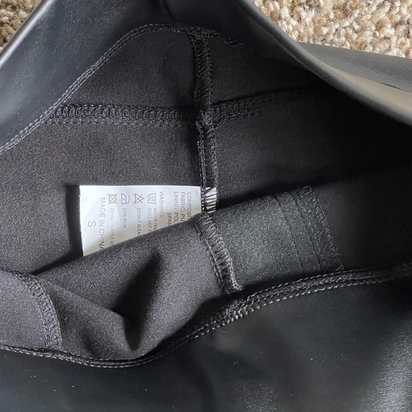 Black Faux Leather PU Women’s High Waist Leggings Cuffed Pants SMALL NWOT - Picture 6 of 10